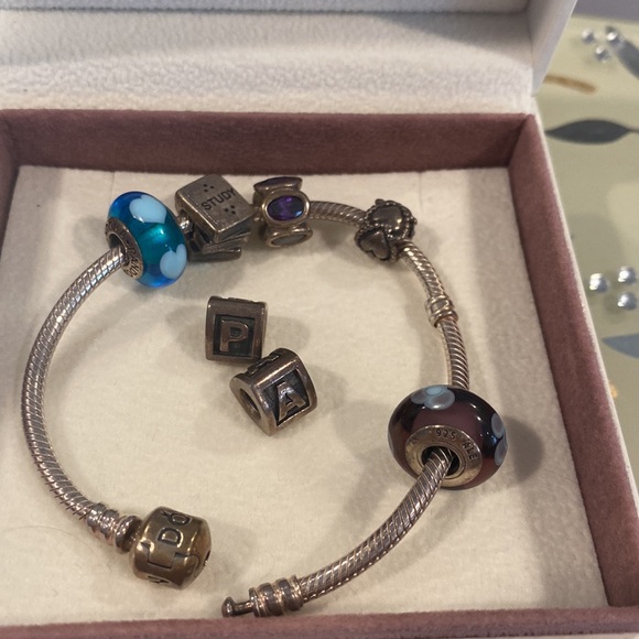Pandora bracket with charms - Picture 3 of 3